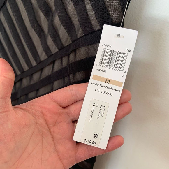 London Times fine mesh nude and black faux cross striped sleeveless cocktail dre - Picture 3 of 8